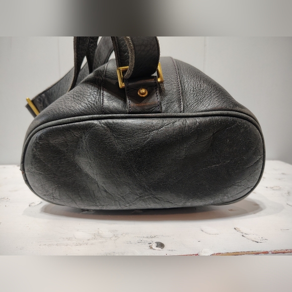 Vintage Dooney & Bourke Black Leather Drawstring Bucket Backpack Convertible Bag - Picture 9 of 16